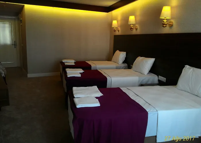 מלון Bilgehan 3*