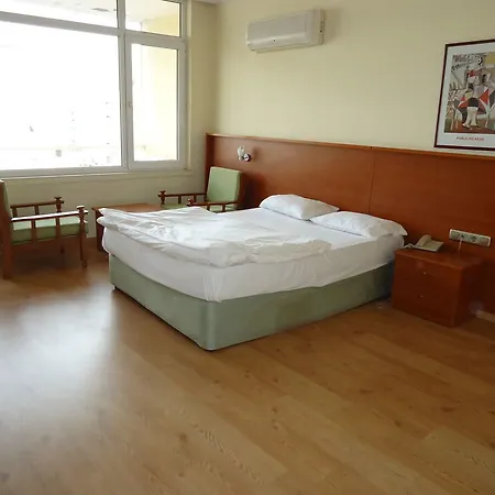 Ξενοδοχείο Bilgehan 3*